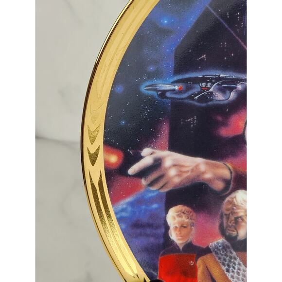 Star Trek Next Generation Picard Year 1994 Porcelain 8 1/8" Wall Decor Plate - Picture 8 of 15